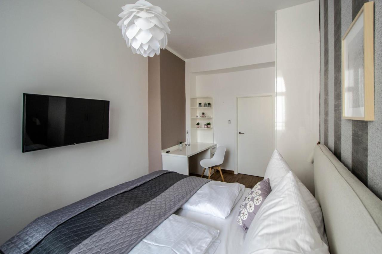 Executive Bright Apt. By Ruterra Prague Exterior photo