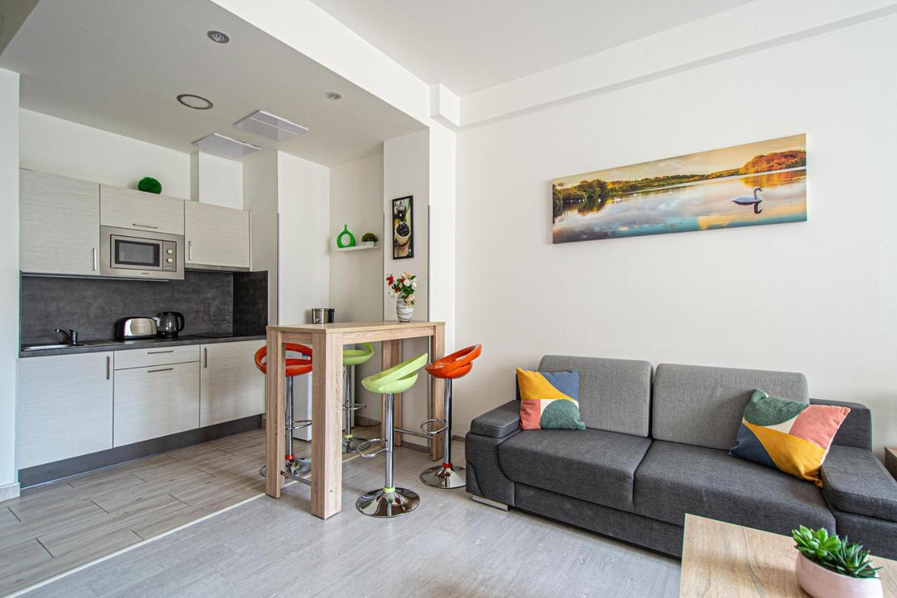 Executive Bright Apt. By Ruterra Prague Exterior photo